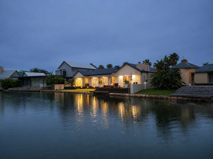 4 Bedroom Property for Sale in Marina Martinique Eastern Cape